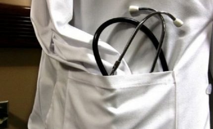 L'attacco alla professione medica/ Solidariet&agrave; di Siciliani Liberi ai medici inquisiti per essersi opposti al regime terapeutico-vaccinista