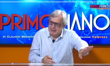 Sgarbi “Il Green pass è inutile"