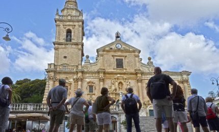 Sicilia prima per turisti e prima per 'bordelli Covid'. Dal 15 Ottobre in poi Green pass anche per i turisti o 'brunellata'?