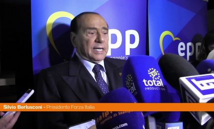 Berlusconi: "Il centrodestra italiano &egrave; lontano dagli estremismi"