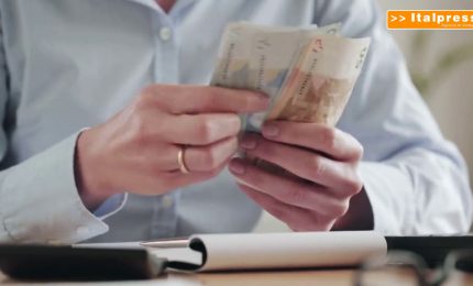 Per famiglie e imprese l'incertezza frena la ripresa