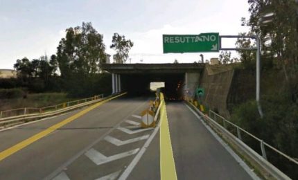 Delirio autostrada Palermo-Catania: centinaia e centinaia di turisti in automobile finiscono in mezzo alle campagne!