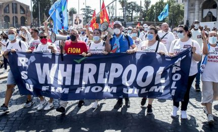 Il Governo Draghi non sa difendere la Whirlpool di Napoli e gli americani vanno via lasciando 321 famiglie in mezzo alla strada