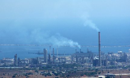 Presidente Musumeci e assessore Turano: l'area industriale di Siracusa va sbaraccata, altro che rilancio!/ MATTINALE 488