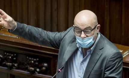 La storia a scuola? Basta, meglio discipline tecniche e digitali. Parola del Ministro Cingolani (VIDEO di Byoblu)