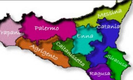 Prosegue il fallimento politico delle ex Province siciliane: cittadini esclusi e politici che si votano tra di loro