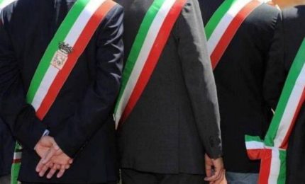 I Comuni siciliani in crisi dichiarino il dissesto e poi chiedano la corretta applicazione del federalismo fiscale