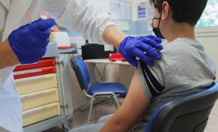 Covid, negli Stati Uniti 100 dollari ai bambini che si vaccinano. Italia mecca delle multinazionali che producono vaccini anti-Covid