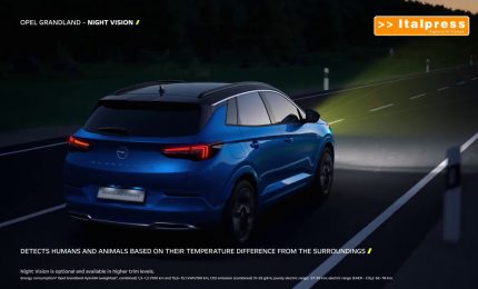 La notte &egrave; meno buia con il nuovo Opel Grandland