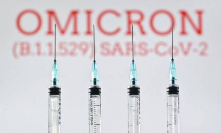 Brutte notizie dal mondo scientifico: la variante Omicron potrebbe essere una "pandemia 2.0"