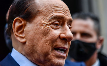 Lettera di Enzo Guarnera a Berlusconi che sogna il Quirinale "con le maschere nella mente e nel cuore"