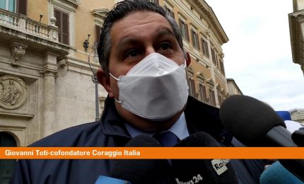 Governo, Toti "Eventuale cambio Draghi non &egrave; tema banale"