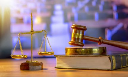 Il processo di Trapani sulla Tangentopoli del mare: condannati e rinviati a giudizio. Sullo sfondo, la storia della SNS e del suo 'spacchettamento'