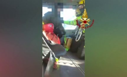 Sei ragazzi in difficolt&agrave; tra neve e ghiaccio salvati nel Bresciano