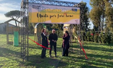 Renault, non solo auto ma anche responsabilit&agrave; sociale e innovazione