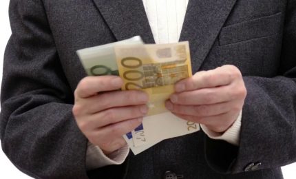 In Italia in calo l&rsquo;uso del contante