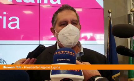 Giro d'Italia, Toti: "Passaggio sul ponte Genova &egrave; omaggio a vittime"