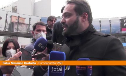 Castaldo: "L'Ucraina fa gi&agrave; parte della famiglia europea"