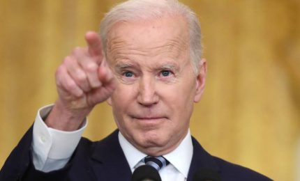 Biden definisce "macellaio" Putin e apre alla possibile guerra nucleare