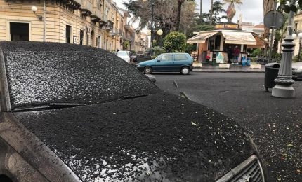 Mario Pagliaro: "La cenere dell'Etna &egrave; un ottimo fertilizzante e pu&ograve; diventare una grande risorsa economica per la Sicilia"