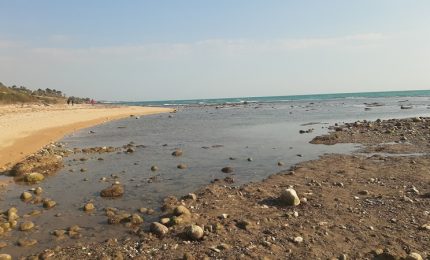 Il mare si ritira in Sicilia, in Puglia e in Campania: che sta succedendo nel Mediterraneo? Un fenomeno inquietante (VIDEO)