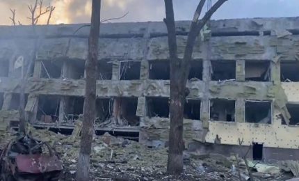 Guerra in Ucraina: l'ospedale pediatrico bombardato? E' una bufala mediatica sul modello dei Caschi Bianchi in Siria...