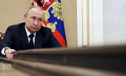 E' ufficiale, 'sta finennu a burdellu: la Russia ha deciso di non accettare pi&ugrave; pagamenti in dollari e in euro