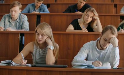 Pnrr, 300 mln per 7.500 borse di dottorato