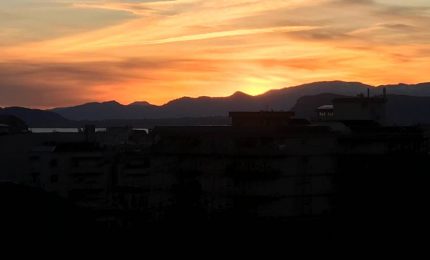 Un video con tredici fotografie dell'alba a Palermo