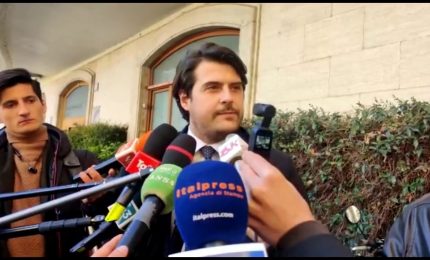 Caro bollette, Buffagni: "Priorit&agrave; famiglie e imprese"