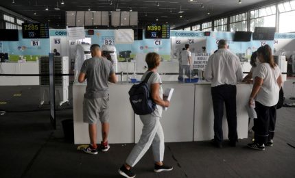 Palermo, false vaccinazioni, arrestato medico in pensione e segretaria