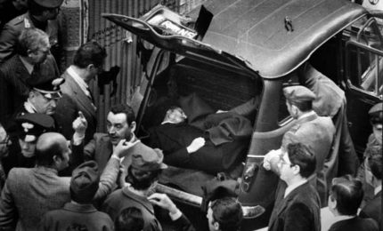 Quando Aldo Moro finanziò 500 miliardi di lire di opere pubbliche con la cartamoneta da 500 lire