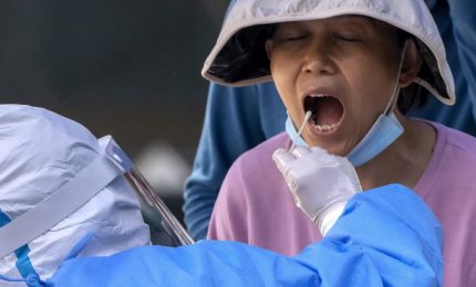 Le nuove varianti del virus SARS COV-2 sono più infettive per i vaccinati e vogliono continuare con i vaccini?/ MATTINALE 649