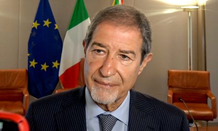 Il presidente della Regione siciliana Musumeci annuncia il suo ritiro: "Tolgo il disturbo"