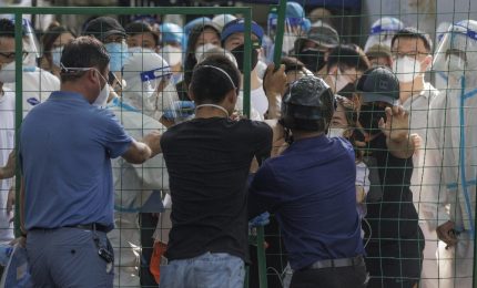 Shanghai si ferma per il Covid o per frenare l'aumento del prezzo del petrolio? La Borsa di Milano perde oltre 5 punti e Salvini.../ MATTINALE 669