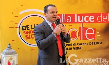 Cateno De Luca candidato alla presidenza della Regione da PD, Miccichè, Autonomisti e Lega? Elezioni amare per i grillini/ MATTINALE 671