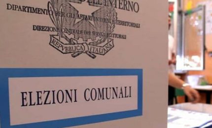 Elezioni a Palermo, ancora confusione nei seggi. Se domani sarà così si voterà nel caos?