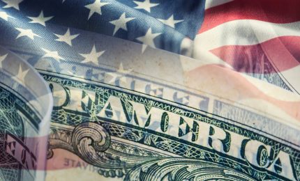 L'inflazione si 'mangia' i redditi degli americani, la gente non va più nei ristoranti