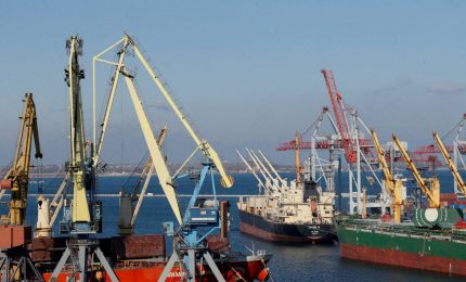 La Gran Bretagna libererà i porti ucraini dalle mine per far circolare le navi cariche di grano dell'Ucraina/ MATTINALE 684