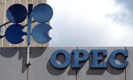 OPEC sì all'incremento produzione di petrolio, ma il prezzo aumenta lo stesso dell'1%. In Italia benzina a quasi 2 euro litro