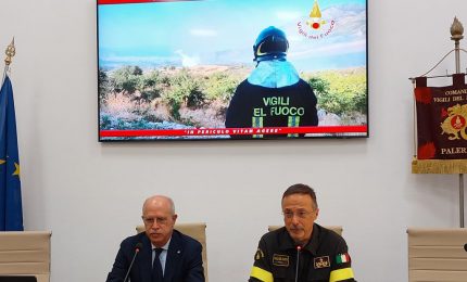 Palermo, i Vigili del Fuoco presentano il Vademecum su incendi boschivi