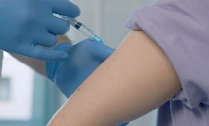 Covid, pi&ugrave; prudenza per affrontare l&rsquo;aumento dei casi