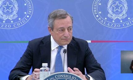 Governo, Mario Draghi si dimette