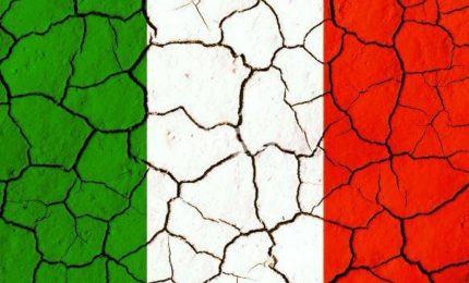 Italia sempre più povera e salari tra i più bassi d'Europa: fine di un Paese ormai alla deriva