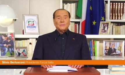 Berlusconi "La burocrazia ci soffoca, serva una riforma"