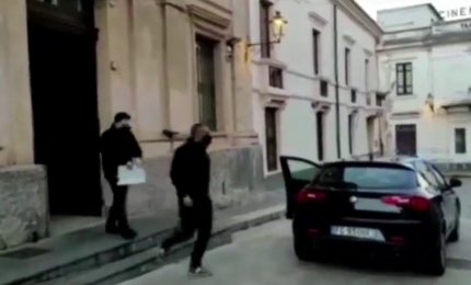 Truffa e riciclaggio, vasta operazione a Catanzaro