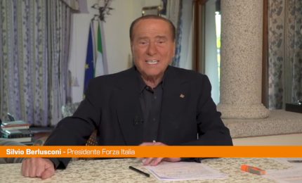 Berlusconi "Tassa unica al 2% per l'acquisto della prima casa"