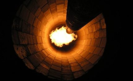 Non è che in Sicilia i cementifici bruciano rifiuti? Siamo certi di no, però poniamo la questione alla luce del Governo Draghi.../ MATTINALE 728