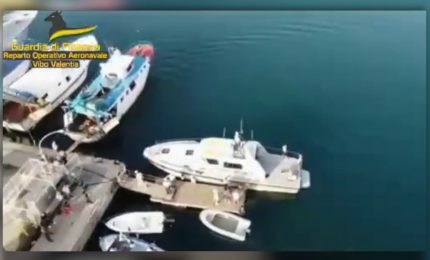 Affonda peschereccio nel vibonese, salvati in tre