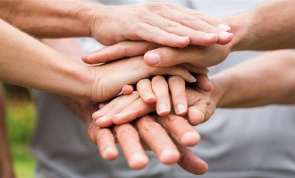 Oggi i potenti si spartiscono i beni comuni e pochi ricchi li usano. Si può cambiare?